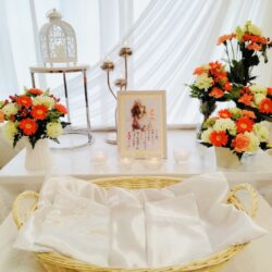 生花とキャンドルの祭壇 オレンジ